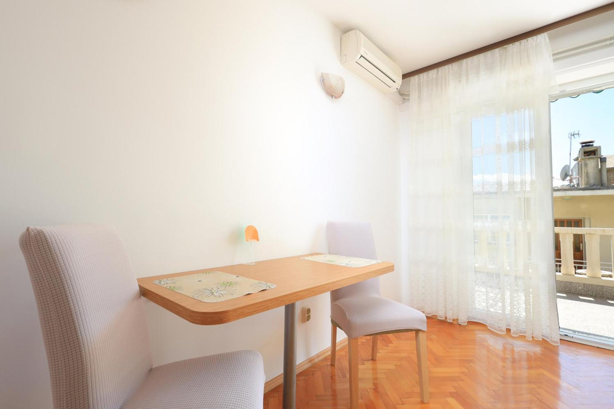 Apartments By The Sea Brela, Makarska - 18356 外观 照片