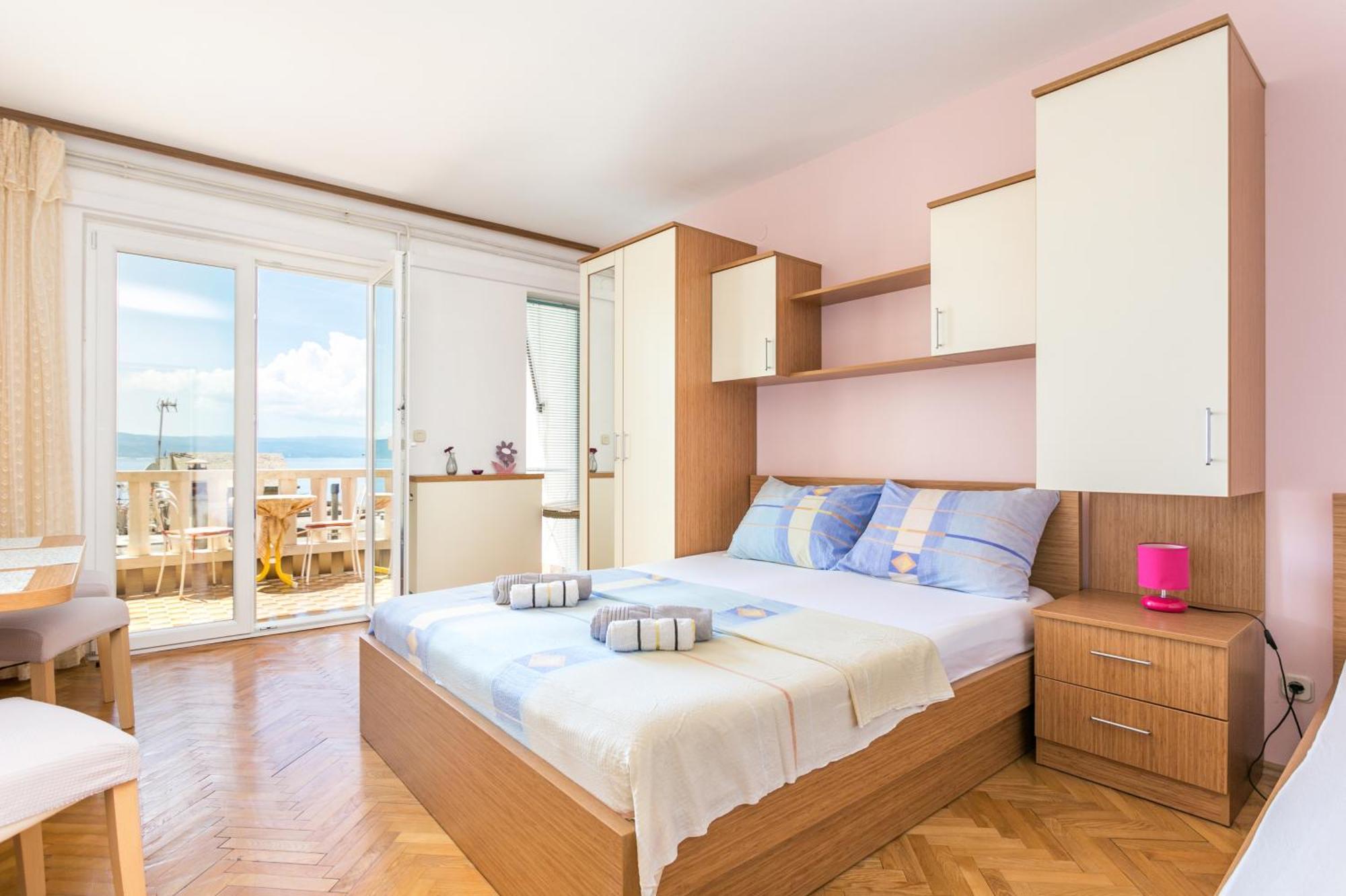 Apartments By The Sea Brela, Makarska - 18356 外观 照片